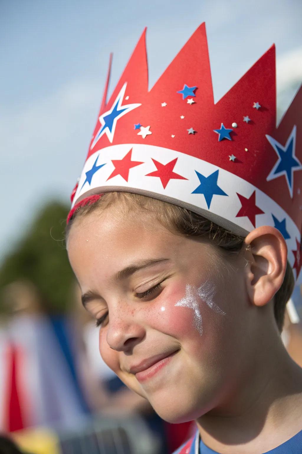 Rule the day with this regal patriotic crown design, fit for a Fourth of July celebration.